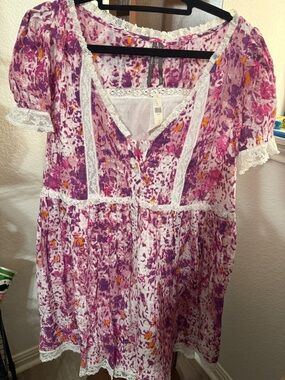 Anthropologie Vagabond Pink Purple Floral Lace-Trim Romper -#037